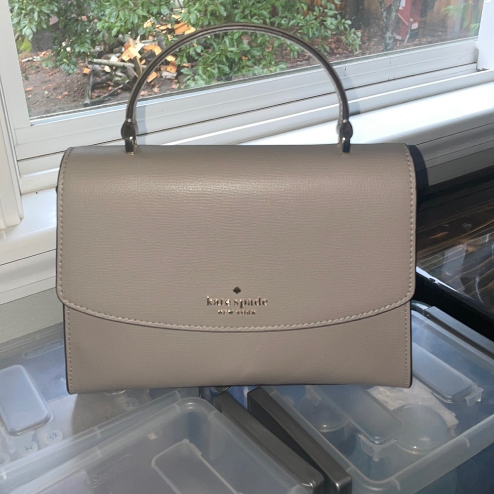 Gently used grey Kate spade purse w wallet